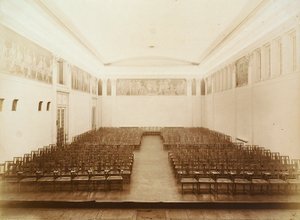 कॉन्सर्ट हॉल, हाउस ऑफ़ लिटरेचर एंड आर्ट्स, रूस, 1910 द्वारा अज्ञात