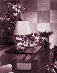 पॉल टी। फ्रेंकल, 1949 द्वारा डिज़ाइन किया गया एक बड़े कमरे में रहने वाला कॉर्नर। द्वारा अज्ञात