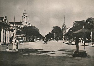 डलहौजी स्ट्रीट, रंगून, 1900। द्वारा अज्ञात