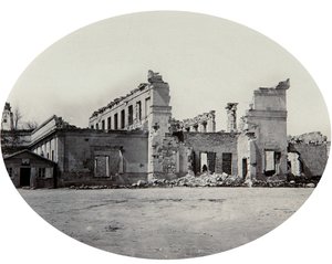 क्रीमिया युद्ध, क्रीमिया, 1850 के बाद सेवस्तोपोल में क्षतिग्रस्त इमारत द्वारा अज्ञात