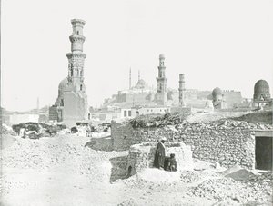 गढ़, काहिरा, मिस्र का दूर का दृश्य, 1895। द्वारा अज्ञात