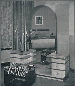 फ्रेंकल गल्र्स, इंक। 1933 के लिए डिज़ाइन किया गया ड्रेसिंग-टेबल और स्टूल द्वारा अज्ञात