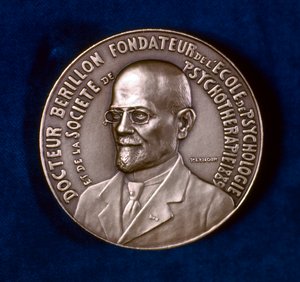 एडगर बेरिलॉन, फ्रांसीसी मनोवैज्ञानिक, 1929 द्वारा अज्ञात