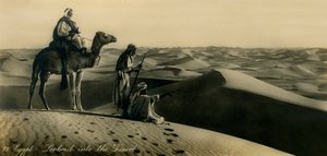 मिस्र - रेगिस्तान में देखो, c1918-c1939। द्वारा अज्ञात