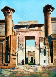 20 वीं शताब्दी के मिस्र के मेदिनीत हाबू मंदिर में प्रवेश द्वारा अज्ञात