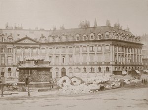 फॉलेन कॉलम, प्लेस वेंडोम, पेरिस, 1871 द्वारा अज्ञात