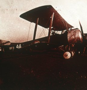 लड़ाकू विमान उड़ान भरते हुए, c1914-c1918 द्वारा अज्ञात