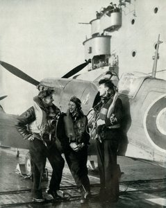 फ्लीट एयर आर्म पायलट, 1943। द्वारा अज्ञात