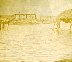 बाढ़, रामसेपेल, बेल्जियम, c1914-c1918 द्वारा अज्ञात