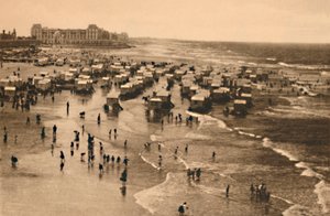 स्नान के समय स्ट्रैंड का सामान्य दृश्य, c1928 द्वारा अज्ञात