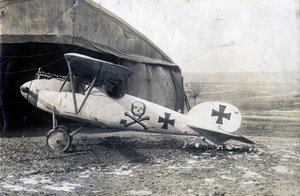 जर्मन अल्बाट्रॉस डीवी, सौली, फ्रांस, 2 जनवरी 1918 द्वारा अज्ञात