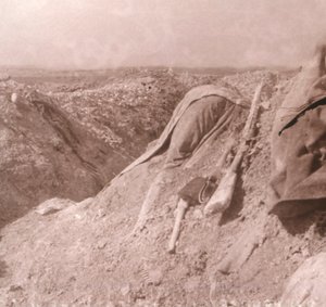 जर्मन बॉडी, सोम्मे, उत्तरी फ्रांस, c1914-c1918 द्वारा अज्ञात