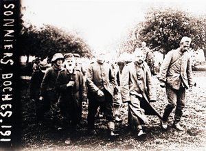 युद्ध के जर्मन कैदी, c1914-c1918 द्वारा अज्ञात