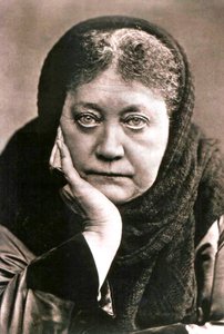 हेलेना ब्लावात्स्की, रूसी लेखक और थियोसॉफी के संस्थापक, 1889 द्वारा अज्ञात
