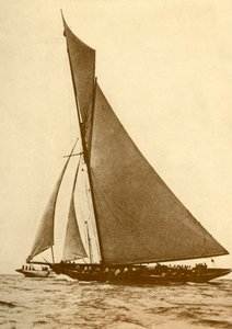 उनकी मेजेस्टी यॉट ब्रिटानिया, c1930। द्वारा अज्ञात