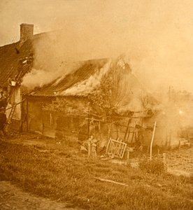 घर एक शेल द्वारा मारा गया, c1914-c1918 द्वारा अज्ञात