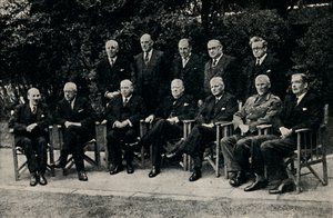 लंदन में इंपीरियल कॉन्फ्रेंस मीट, 1943 मई, 1945। द्वारा अज्ञात