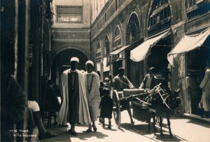 द बाज़ार, ट्यूनिस, मिस्र, 1936 में द्वारा अज्ञात