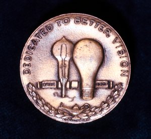 तापदीप्त प्रकाश बल्ब, 1929 द्वारा अज्ञात