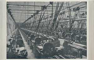 कॉटन मिल का इंटीरियर, 1910 द्वारा अज्ञात