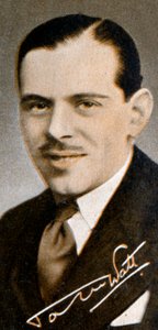 जॉन वाट 1901-1960, रेडियो प्रसारक और निर्माता, 1935 द्वारा अज्ञात