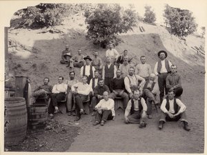 ला ग्रेंज माइन क्रू, कैलिफोर्निया, 1900s। द्वारा अज्ञात