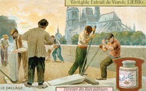 पेरिस की एक गली में पक्के स्लैब बिछाने, c1900 द्वारा अज्ञात