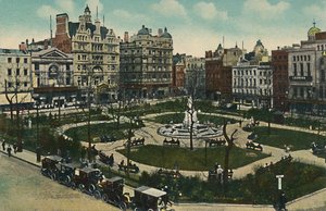 लीसेस्टर स्क्वायर, लंदन, c1900s। द्वारा अज्ञात