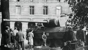 लिबरेशन ऑफ पेरिस, अगस्त 1944 द्वारा अज्ञात