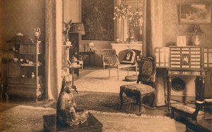 1927 में बेल्जियम के ब्रुसेल्स में क्यूबा दूतावास में लुई XIV कक्ष। द्वारा अज्ञात