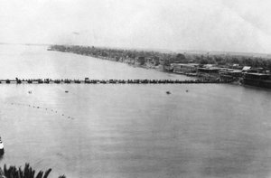 लोअर पोंटून पुल, बगदाद, मेसोपोटामिया, WWI, 1918 द्वारा अज्ञात