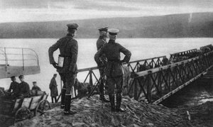 मैकेंसेन्स सेना ने डेन्यूब नदी, रोमानिया, प्रथम विश्व युद्ध, 1916 को पार किया द्वारा अज्ञात
