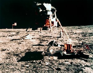 मानवयुक्त अंतरिक्ष उड़ान, यूएसए, अपोलो ११ अपोलो ११ चंद्र प्रयोग lunar द्वारा अज्ञात