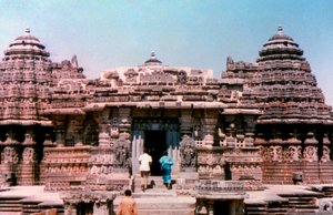 मध्यकालीन हिंदू मंदिर, खजुराहो, भारत, 950 - 1050 द्वारा अज्ञात