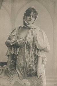 मिस मैरी स्टॉलहोल, 1872-1930, c1930। द्वारा अज्ञात