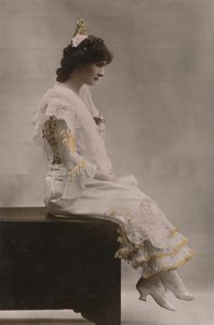 मिस मिल्की लेगार्ड, सक्रिय 1898-1911, c1930। द्वारा अज्ञात