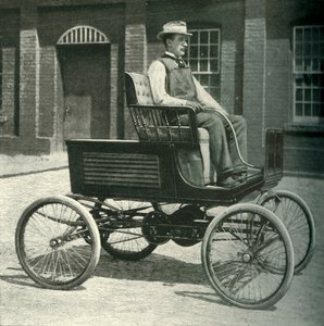 मोटर-कार नई स्टोरेज बैटरी, 1902 से लैस है। द्वारा अज्ञात