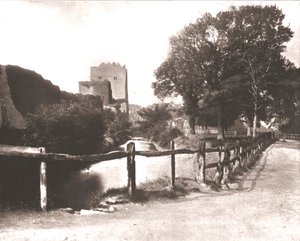 ओल्ड मॉट, पोर्टचेस्टर कैसल, हैम्पशायर, 1894। द्वारा अज्ञात