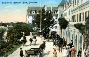हैमिल्टन होटल के बाहर, बरमूडा, c1900s द्वारा अज्ञात