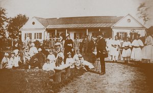 कामोटका एस्टेट में दावेदोव फैमिली के साथ प्योत्र आई। तिकोकोवस्की 1840-1893 द्वारा अज्ञात