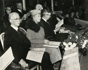 विक्ट्री कॉन्सर्ट, रॉयल अल्बर्ट हॉल, 1945, 1951 के लिए धन्यवाद पर क्वीन मैरी। द्वारा अज्ञात