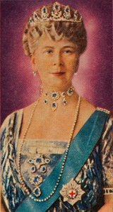 क्वीन मैरी, किंग जॉर्ज पंचम, 1935 में कोर्ट ड्रेस में द्वारा अज्ञात