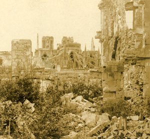 रिम्स कैथेड्रल, रिम्स, उत्तरी फ्रांस, c1914-c1918 द्वारा अज्ञात