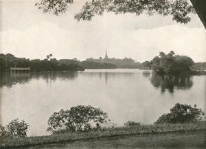 रॉयल लेक, रंगून, 1900। द्वारा अज्ञात