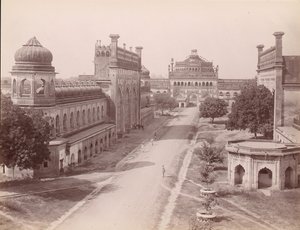 रूमी दरवाज़ा और बड़ा इमामबाड़ा का प्रवेश द्वार 'जवाब' फेसिमिली गेटवा..., 1860-70 के दशक के साथ रवाना हुआ। द्वारा अज्ञात