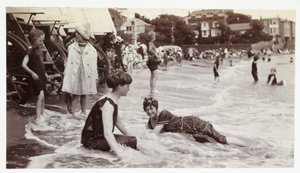 सी बाथिंग, ब्रॉडस्टेयर्स, केंट, c 1913 द्वारा अज्ञात