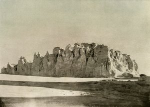 केप बॉर्न के ग्लेशियर साउथ के सीरेटेड एज, रॉस आइलैंड, c1908, 1909। द्वारा अज्ञात