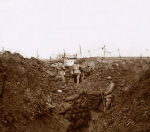 खाइयों में सैनिक, मैसिज, उत्तरी फ्रांस, c1914-c1918 द्वारा अज्ञात