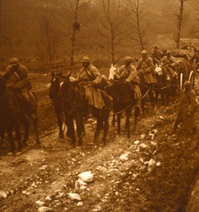 चाल पर सैनिक, c1914-c1918 द्वारा अज्ञात