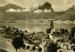 सलज़्कामेरगुट, ऊपरी ऑस्ट्रिया में सेंट वोल्फगैंग, c1935। द्वारा अज्ञात